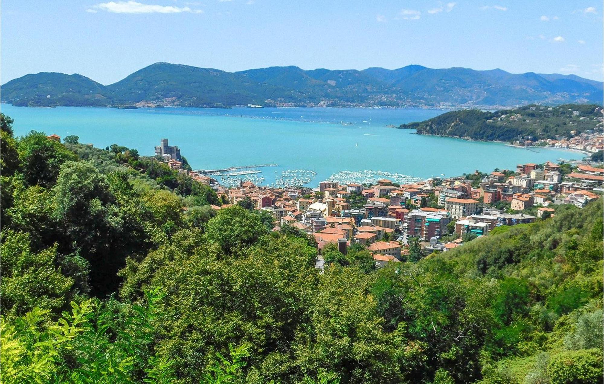 Cozy Apartment In La Spezia With Wifi 外观 照片